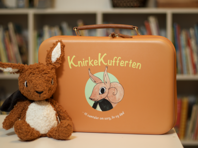 Knirkebamse og knirkekuffert